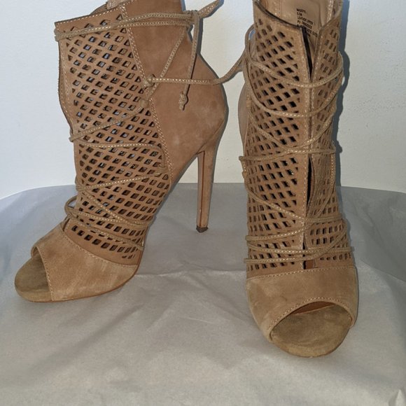 Steve Madden -Peep toe Booties - Picture 3 of 6